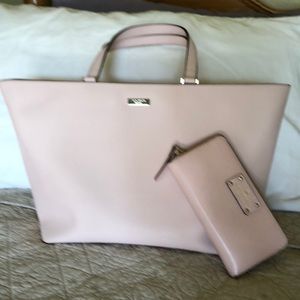 Pocketbook and wallet